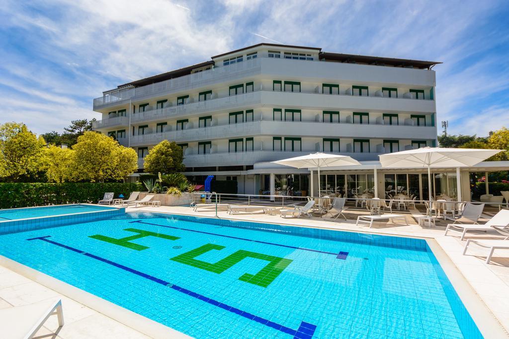 Hotel Smeraldo لينانو سابيادورو المظهر الخارجي الصورة