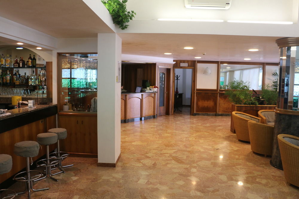 Hotel Smeraldo لينانو سابيادورو المظهر الخارجي الصورة